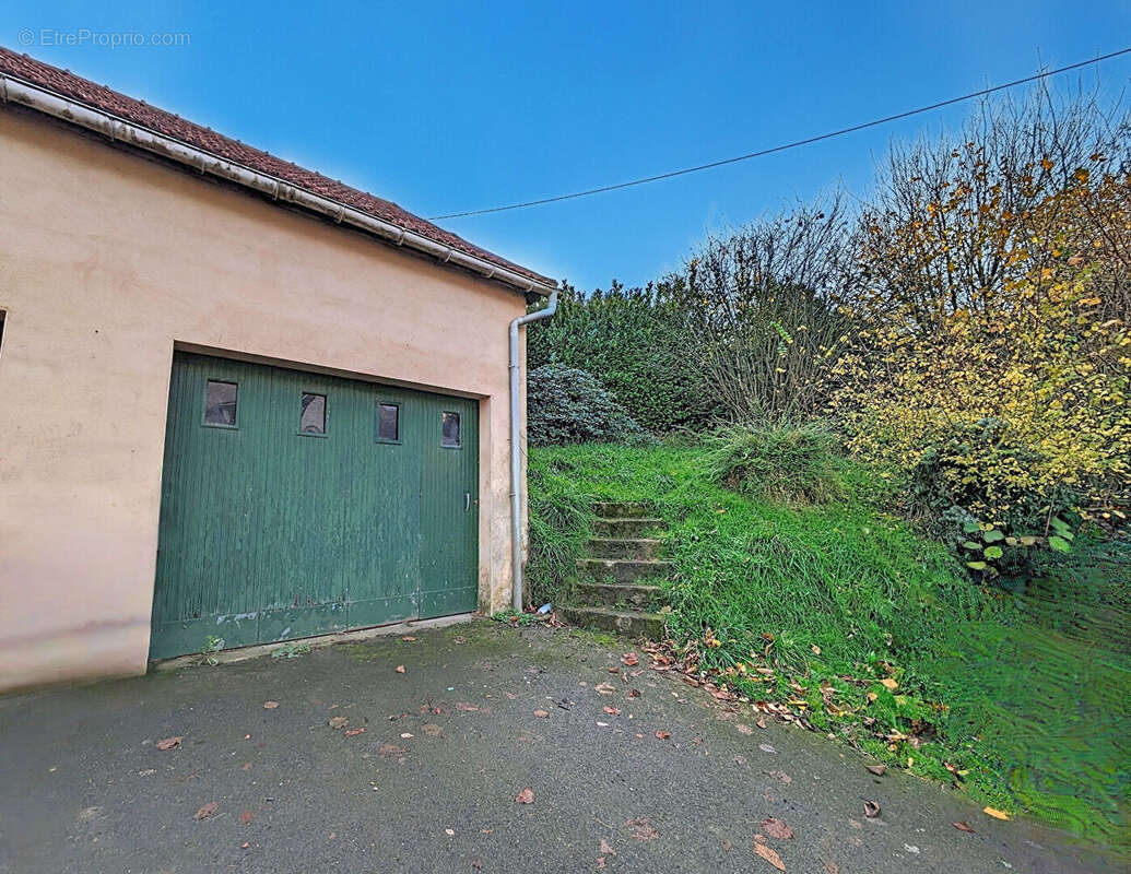 Maison à PLEINE-FOUGERES