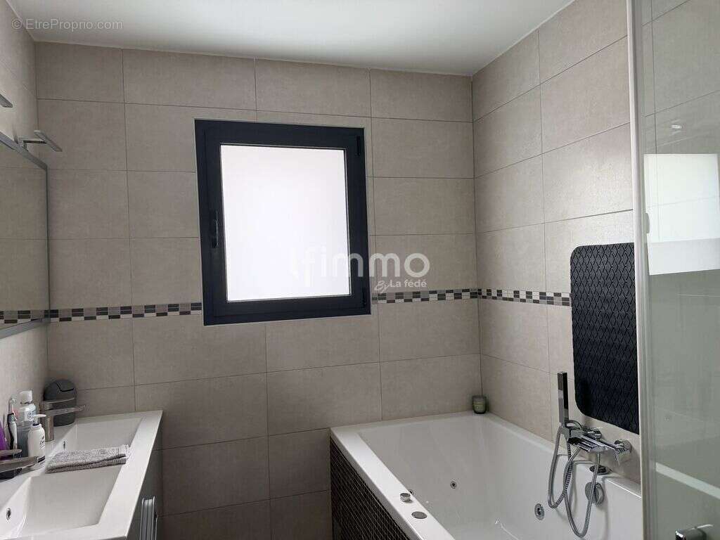 Maison familiale, 33530 Bassens - photo 11