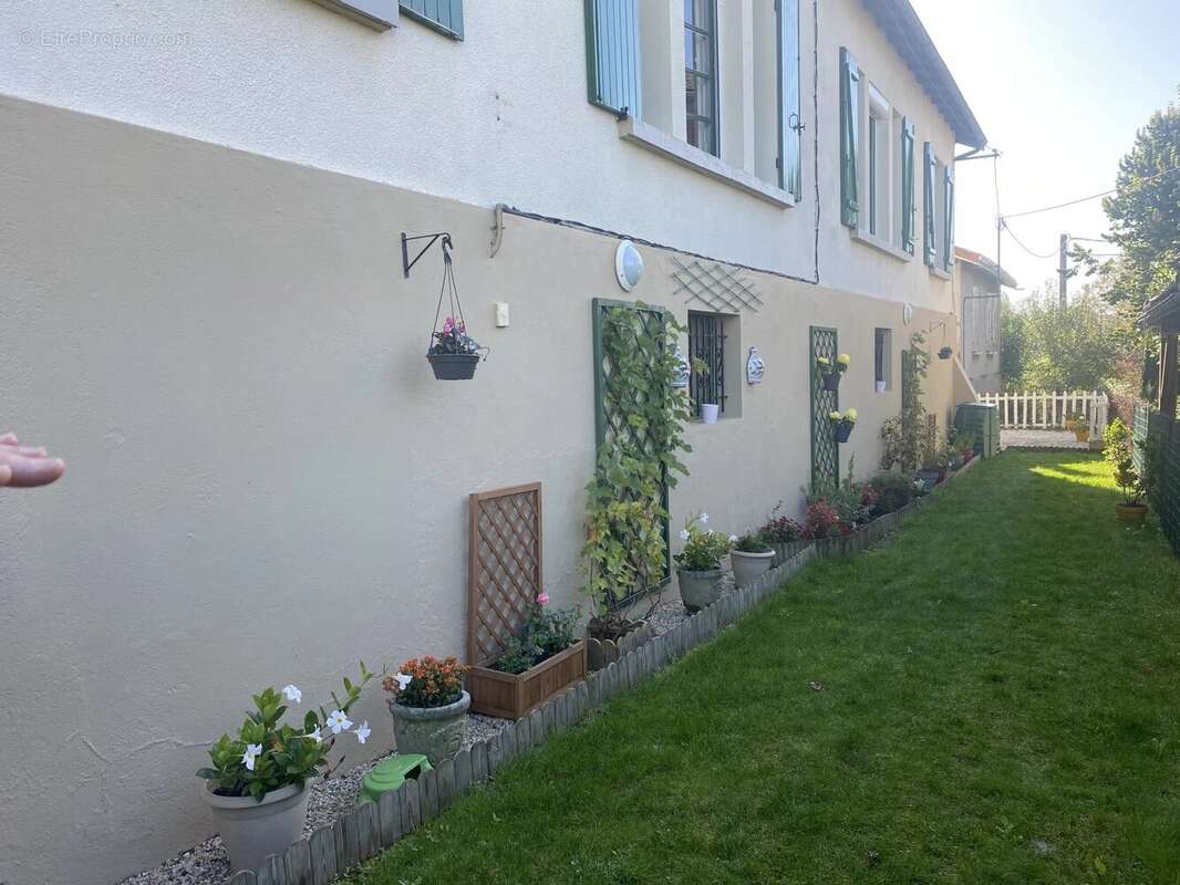 Maison à CHALAIS