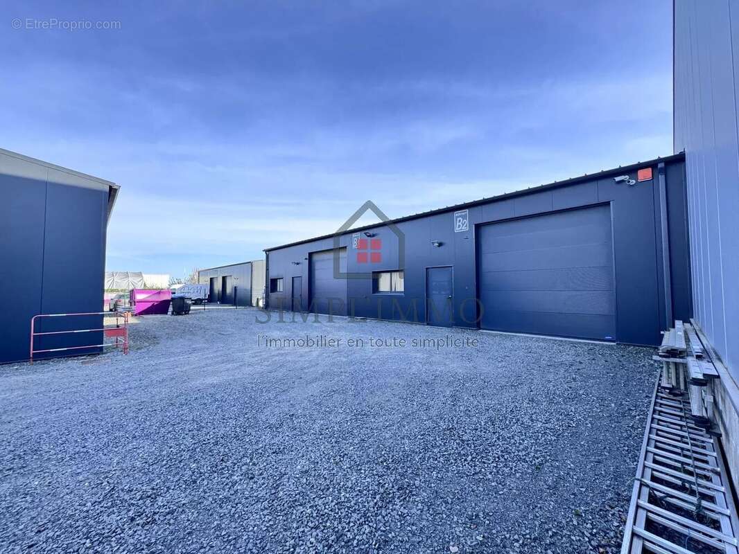 Commerce à SAINT-MEDARD-D'AUNIS