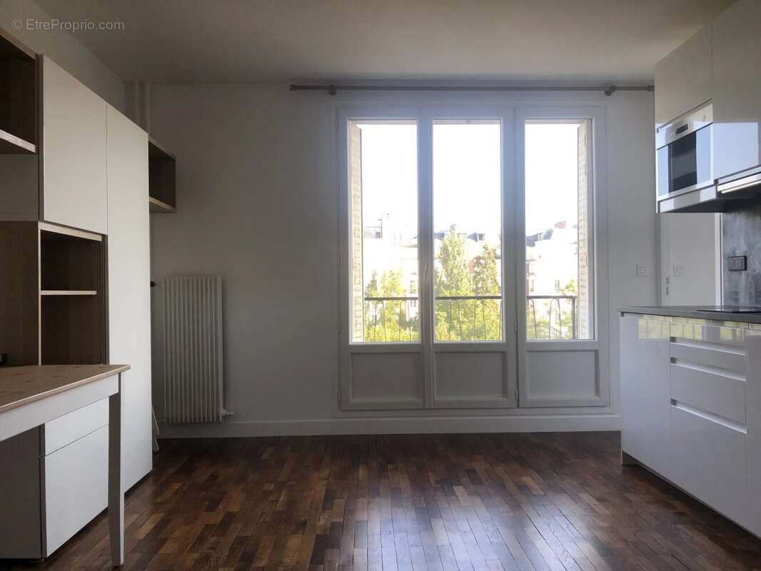 Appartement à PARIS-20E