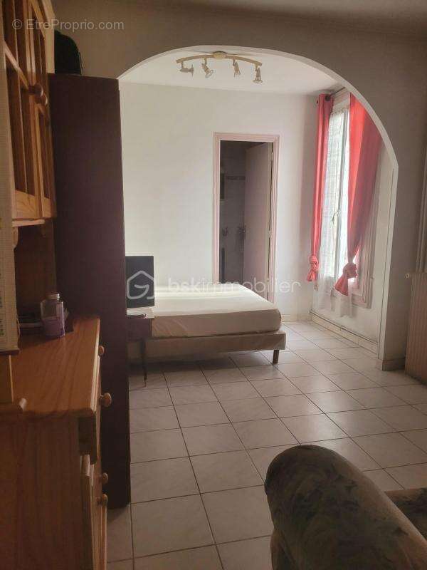 Immeuble mixte  habitation et restaurant - photo 12