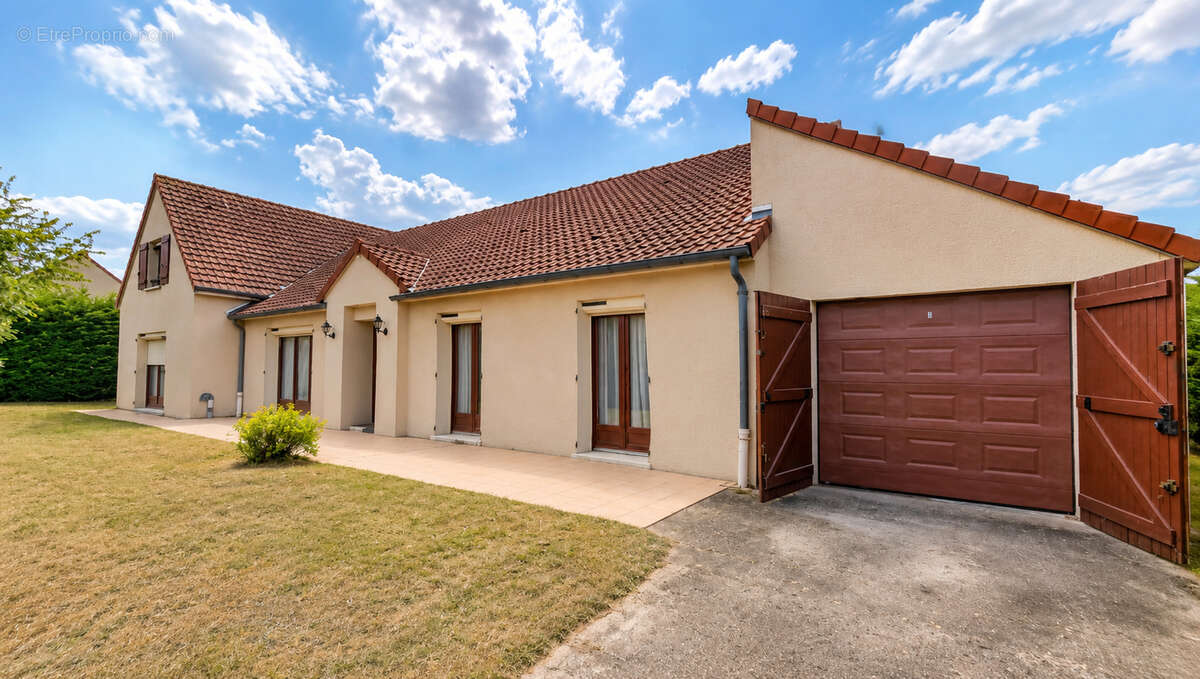 Maison à MAINTENON