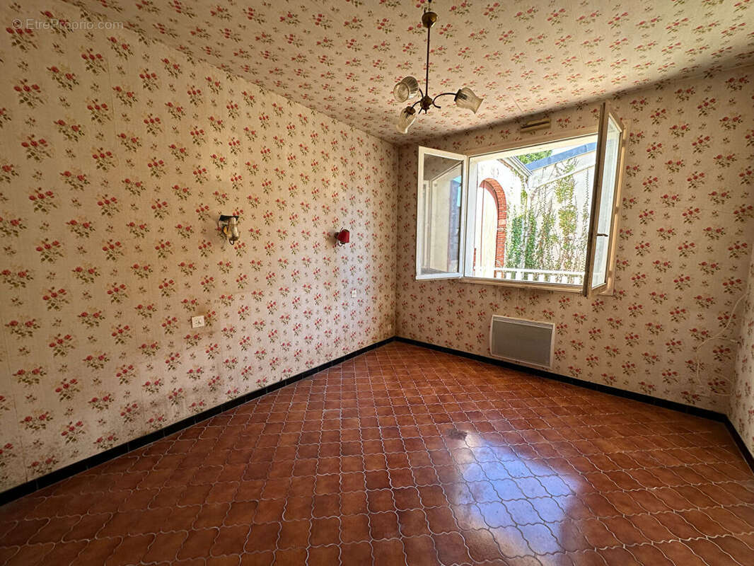 Maison à VILLEVENARD