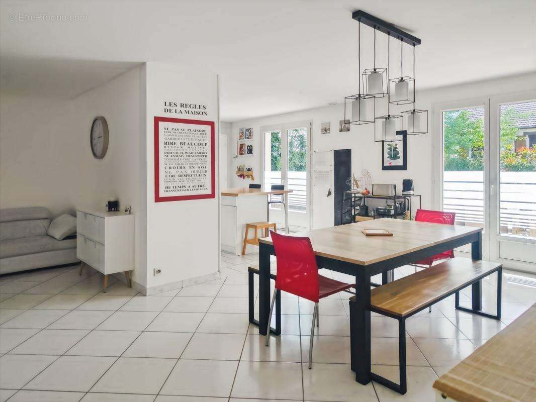 Maison à CHANTEAU