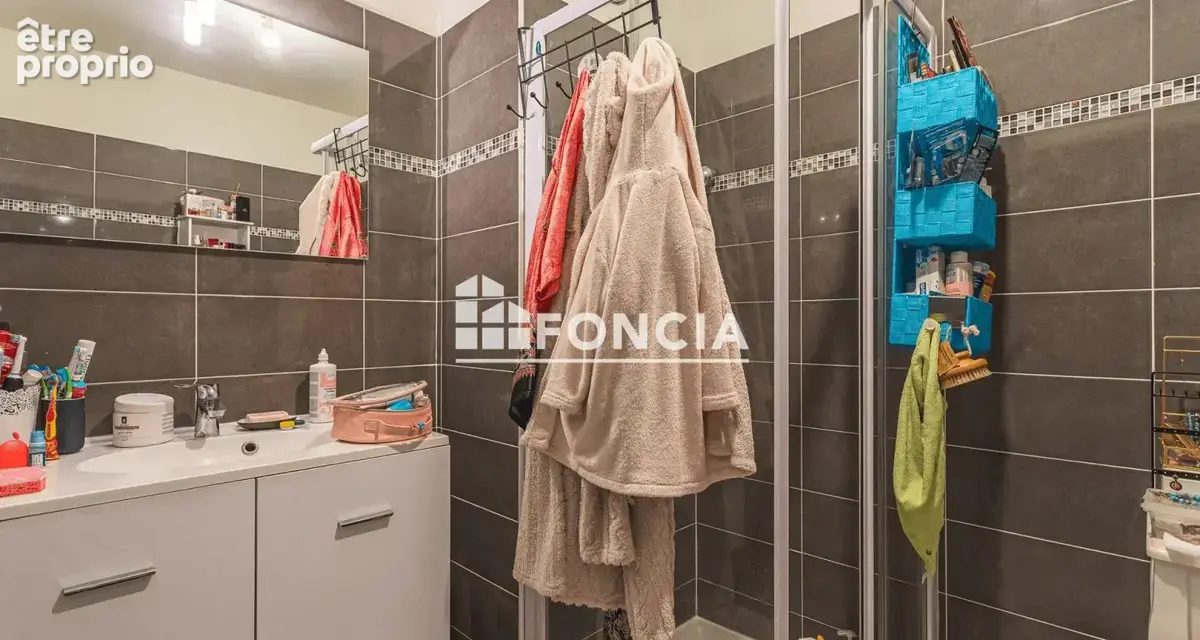 Cuers - Appartement T3 de 62m2 loué idéal investisseur - photo 8