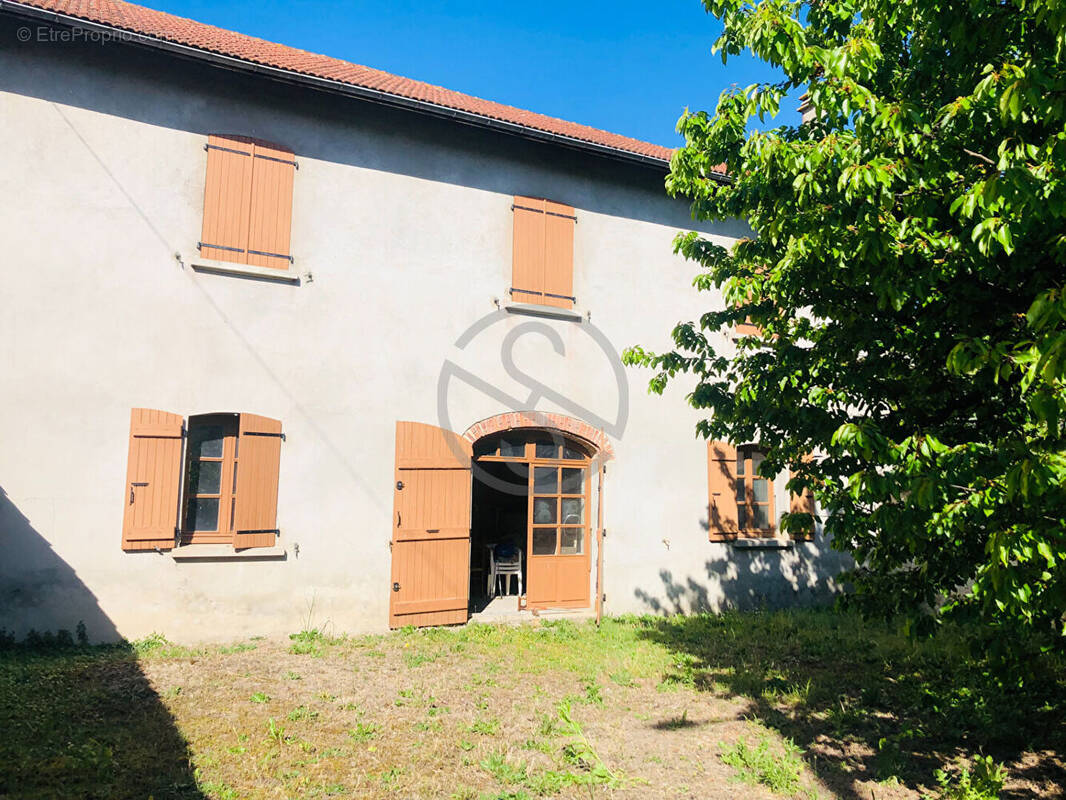 Maison à BEAUREPAIRE
