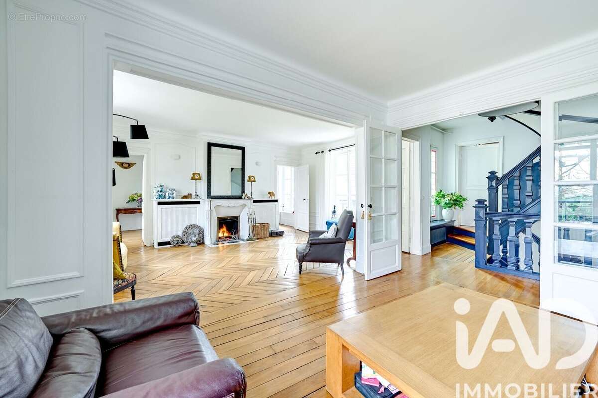 Photo 2 - Maison à VERRIERES-LE-BUISSON