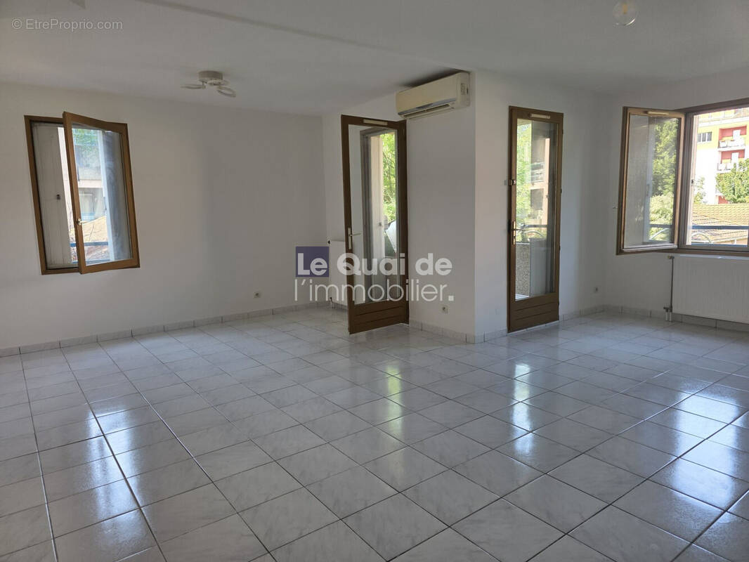 Appartement à EYBENS