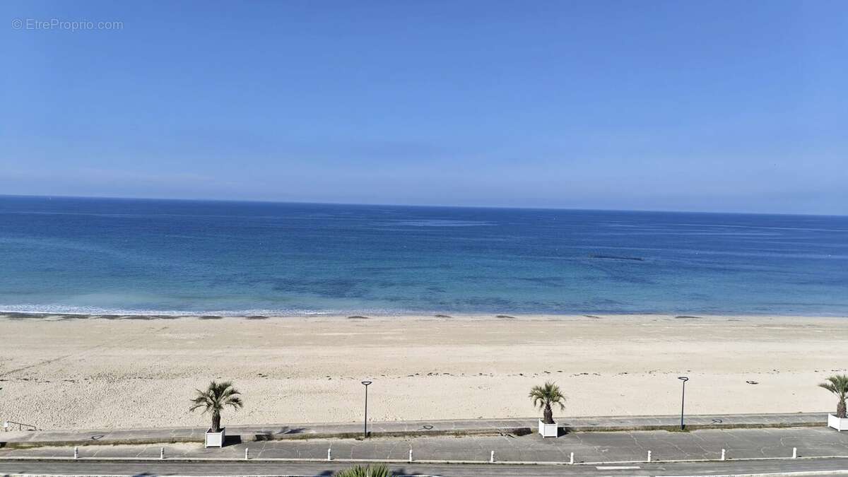 Appartement à DONVILLE-LES-BAINS