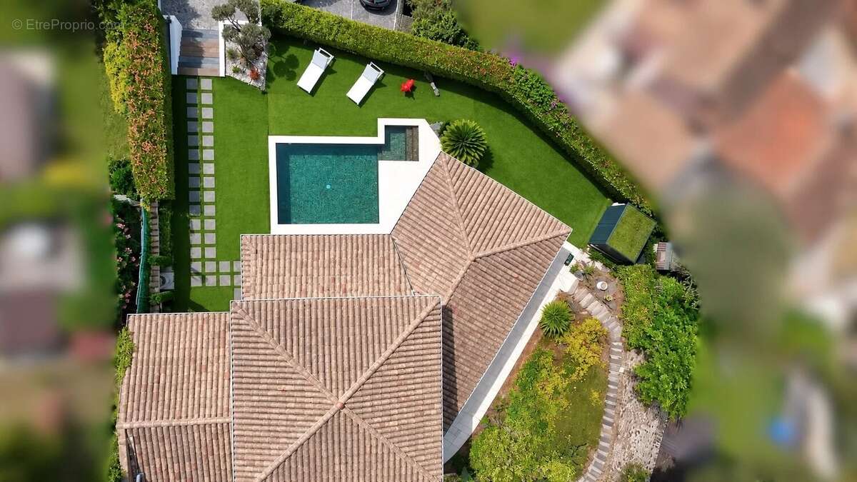 Coup de coeur - villa individuelle avec piscine et dépendance – pégomas - photo 31