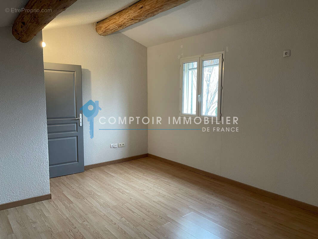 Exclusivité   Maison avec Deux Appartements Indépendants de 60 m2 avec 45m2 de garage - photo 6