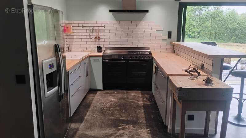 Bien ultra atypique VILLA ARTISTE ARCHITECTE 260 M2 9 pièces PRUZILLY (71) Sur 1 hectare de forêt - photo 4