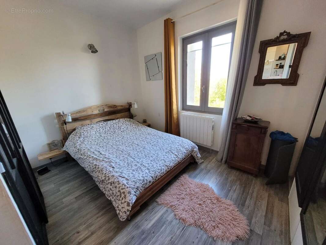 Maison à SAINT-HILAIRE-DE-BRETHMAS