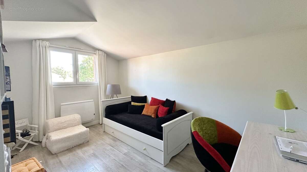CAPBRETON  Quartier Les Vignes  Villa contemporaine avec piscine, grand jardin et dépendance - photo 20