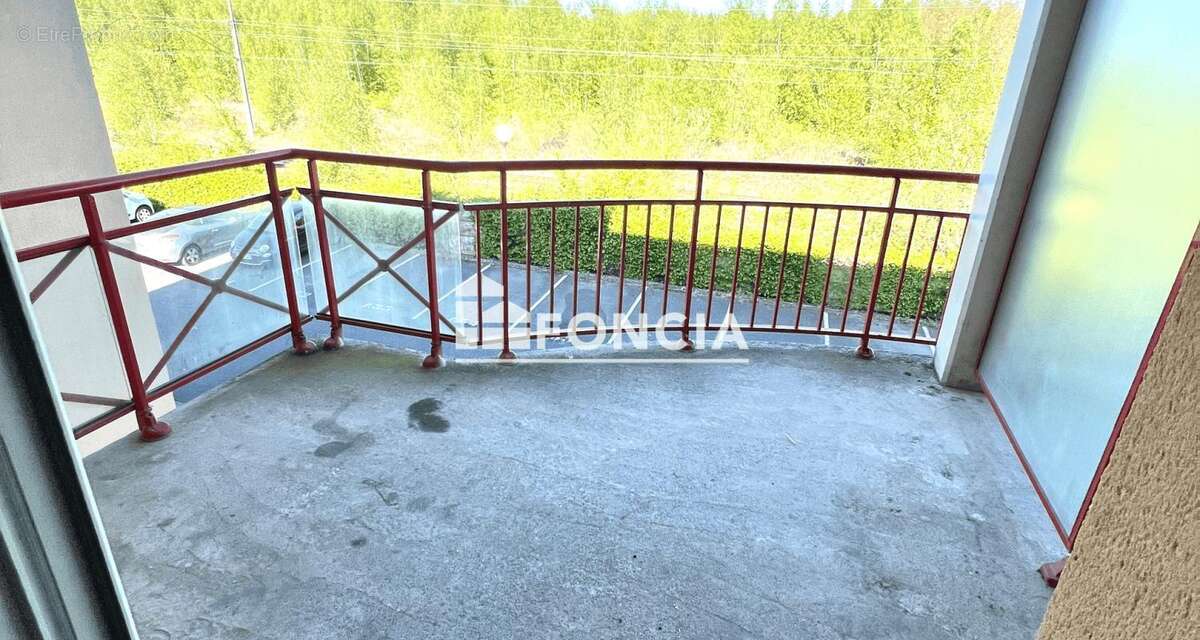 Exclusivite t2 avec grande terrasse couverte et parking - photo 2