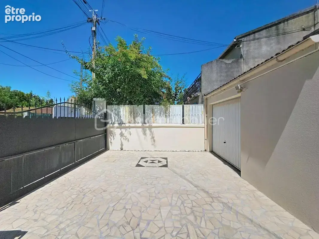 Maison de 5 pièces avec 3 chambres et sa dépendance meublée - photo 17