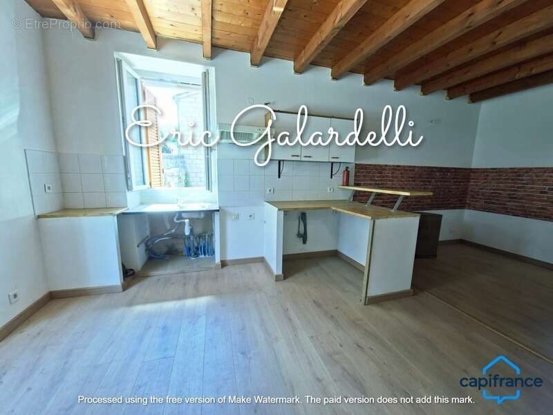 à vendre appartement de charme en duplex 3 pièces dans une maison ancienne rénovée en centre villeSARTENE (20) - photo 7