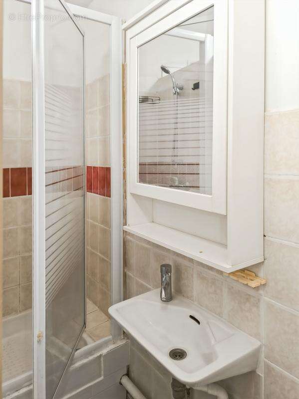 Appartement à PARIS-20E