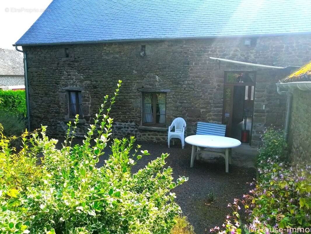 Maison à COLOMBIERS-DU-PLESSIS