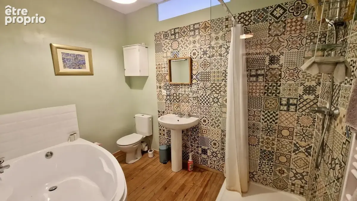 Belle Maison de 4 Chambres avec Piscine et Jardin sur tout le Pourtour - photo 20