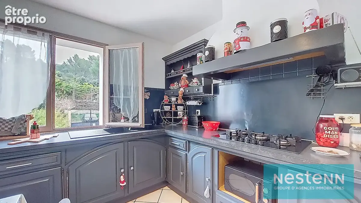 ISTRES, maison 6 pièces, 4 chambres, double salon/séjour, garage, cave, jardin, +3000m² de terrain - photo 8