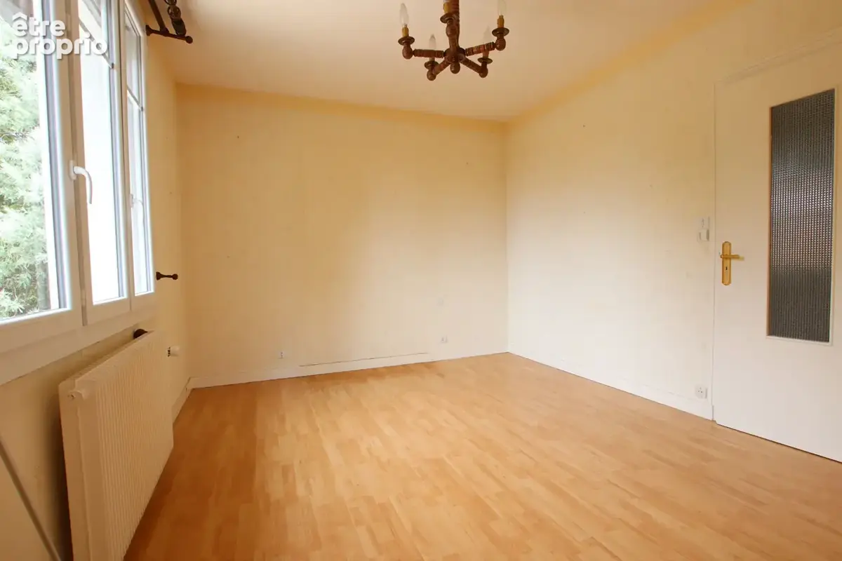 Maison à Niort au calme avec beau terrain et sous-sol - photo 11