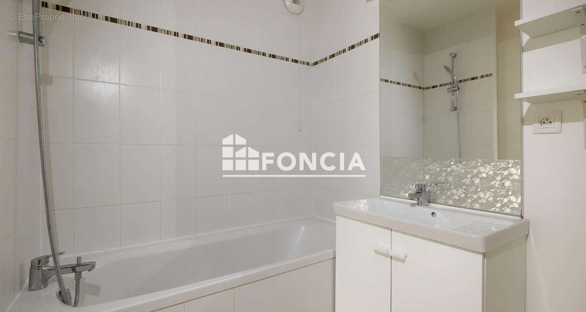 Appartement à CORBEIL-ESSONNES