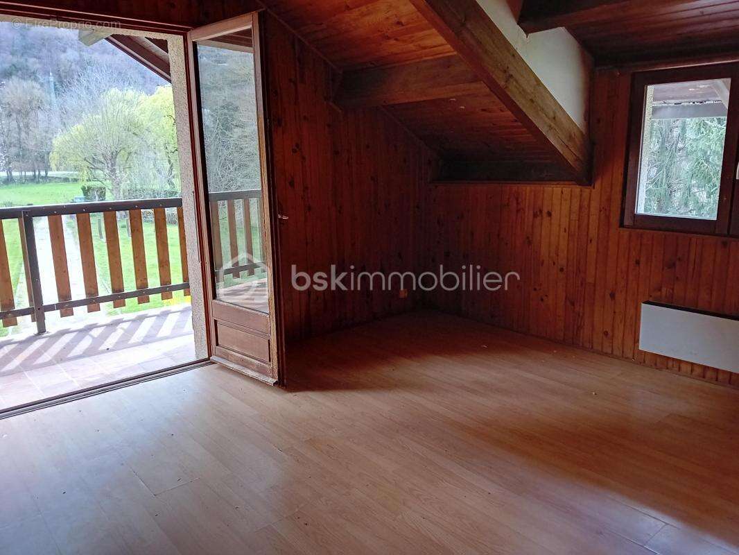 Maison à SAINT-BEAT