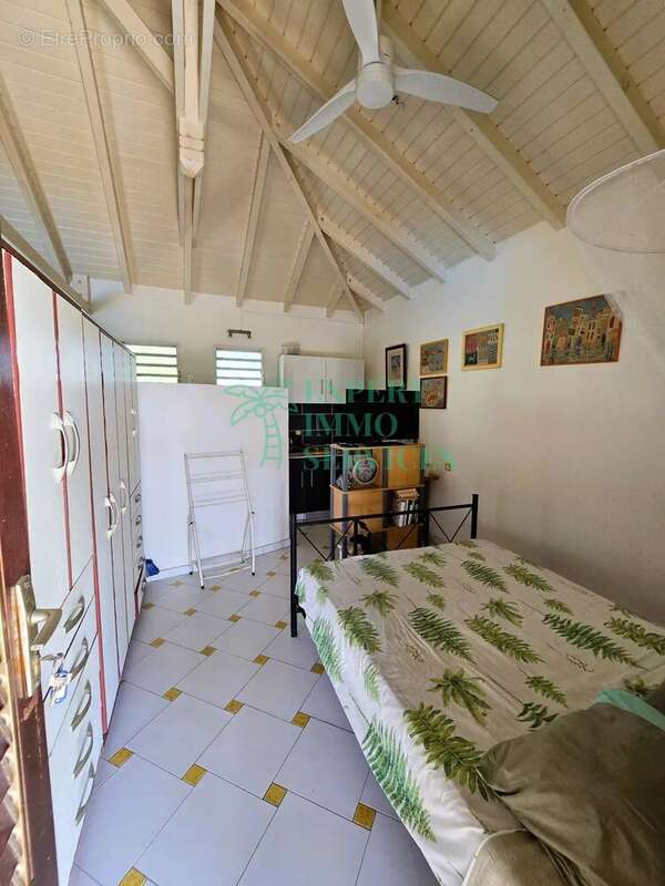 Maison à GRAND-BOURG