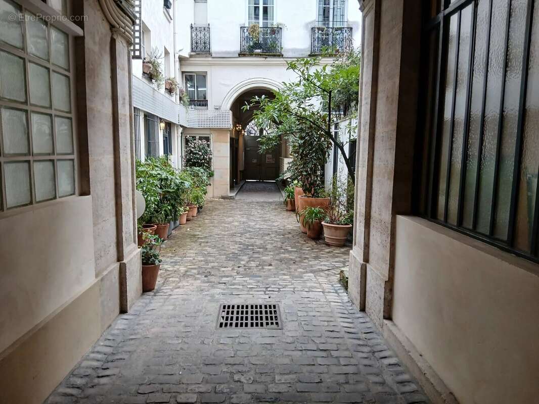 Appartement à PARIS-3E