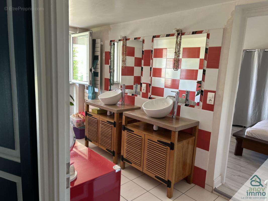 Maison à SAINT-SATURNIN