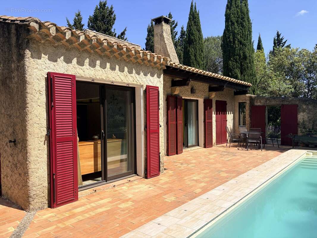 Villa de Style Méditerranéen avec Piscine et Vaste Parc Arboré à Proximité de Carcassonne - photo 15