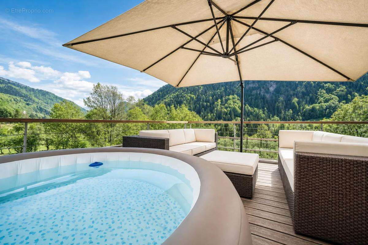 Maison de 6 pièces de 193 m² à Saint-Jean-d’Aulps - photo 10