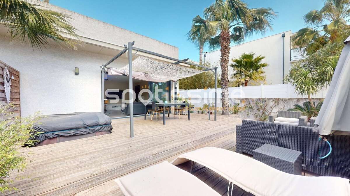 Maison à AGDE