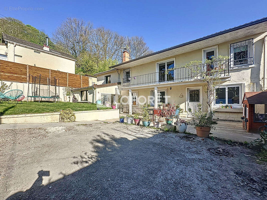 Maison à CHAMPIGNY-SUR-MARNE