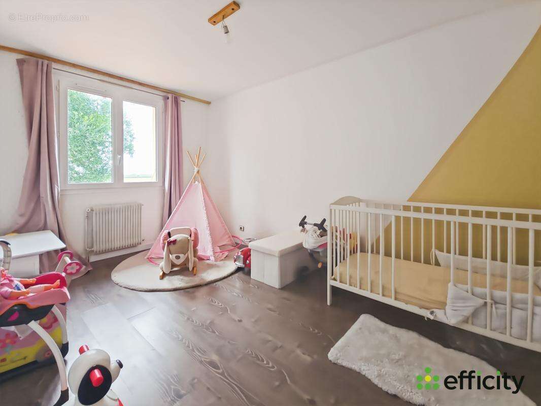 Maison à SAINTE-SOULLE