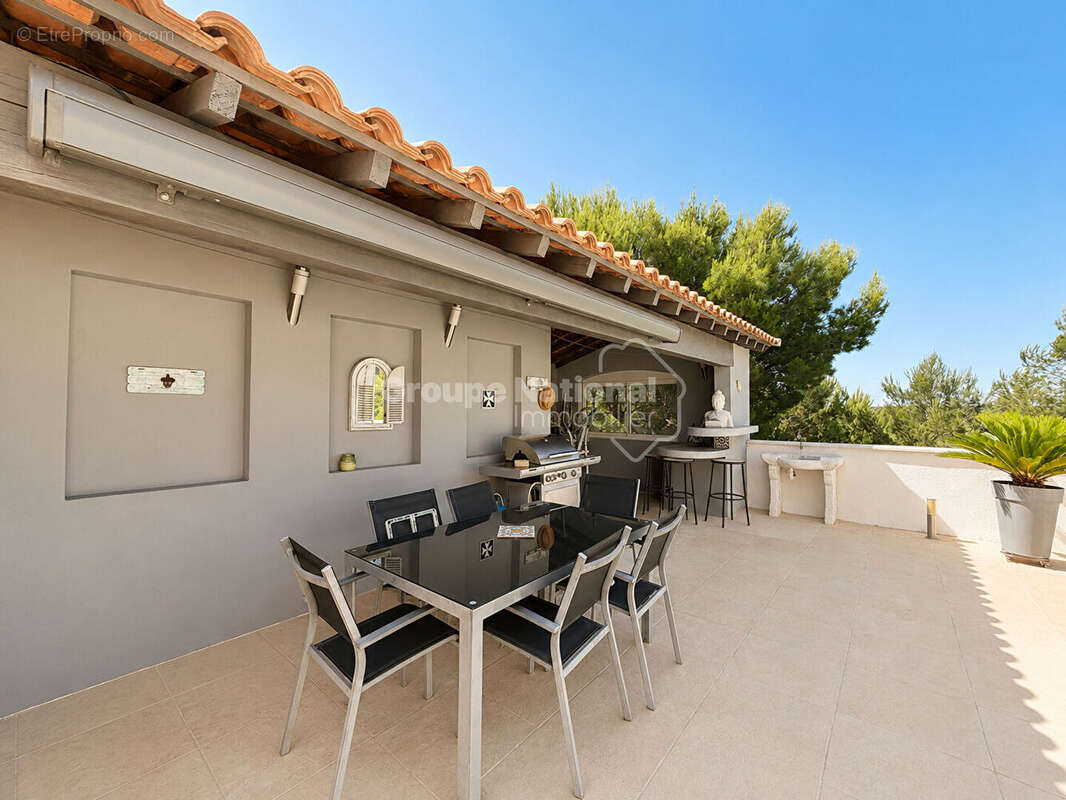 Maison à ENSUES-LA-REDONNE