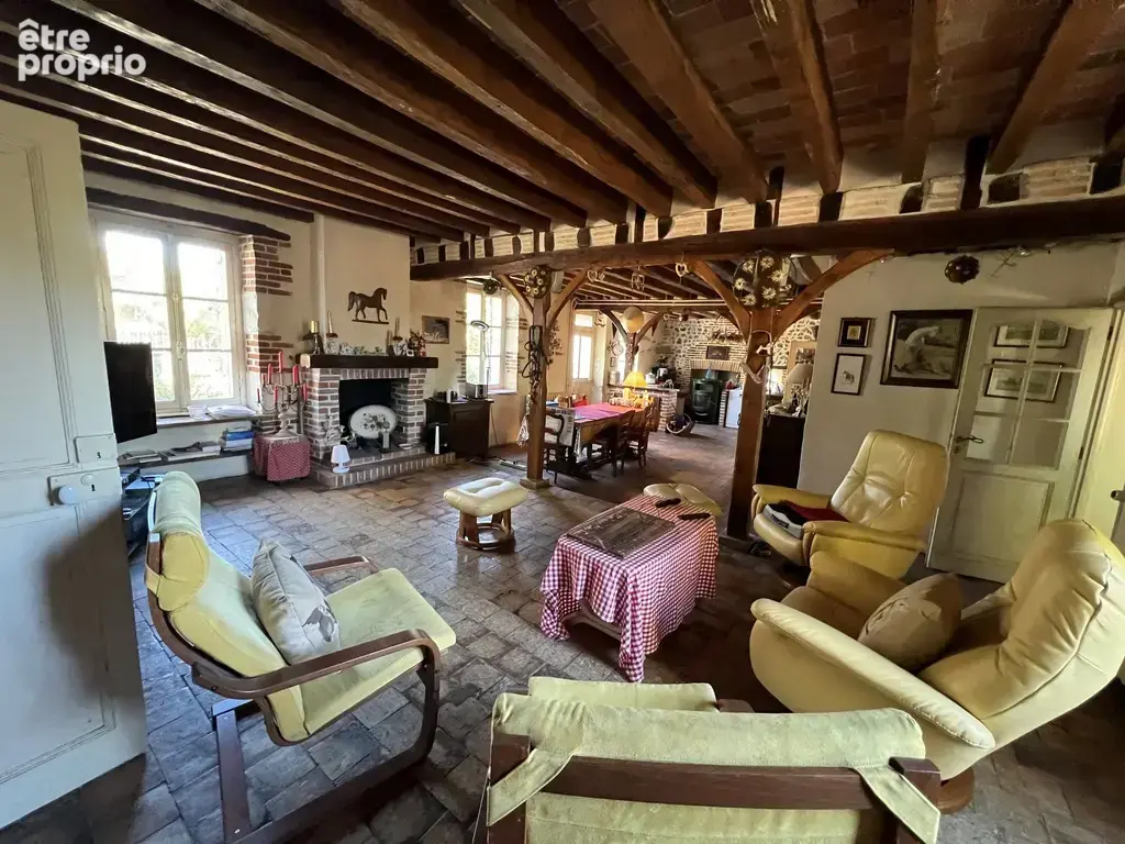 Propriété 1ha27 : maison ancienne, écurie 4 boxes, prairies - photo 2