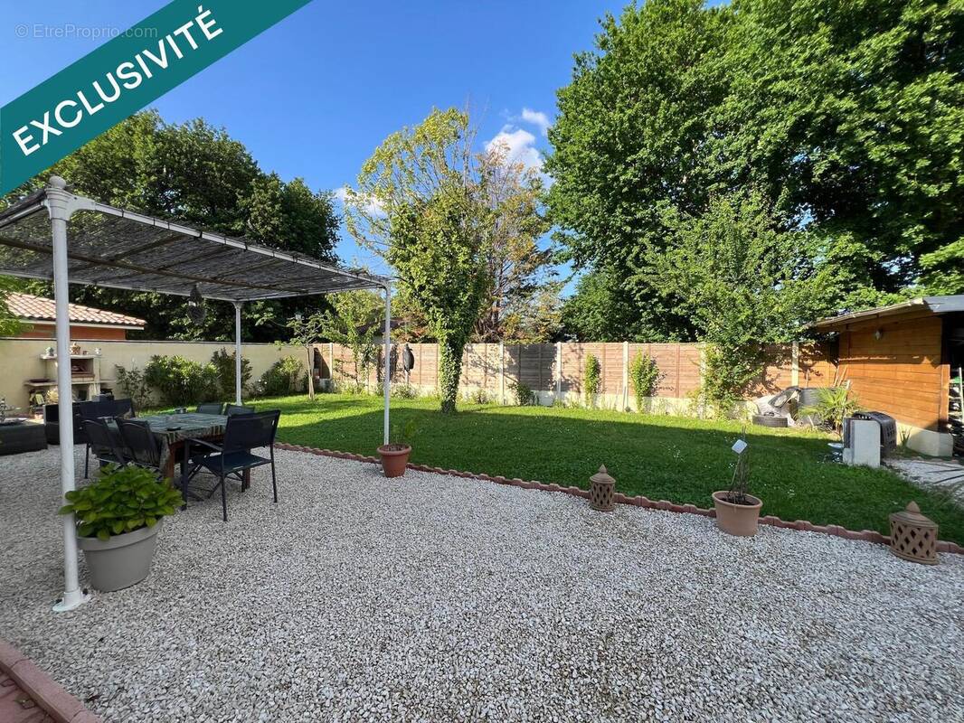 Photo 1 - Maison à MONTUSSAN