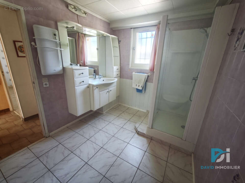 Villa 3 chambres au calme avec salon cathédrale et terrain piscinable - photo 14