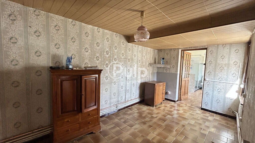 Maison à MONTIGNY-EN-GOHELLE