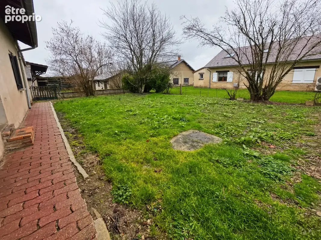 Maison à SAVIGNY-EN-REVERMONT