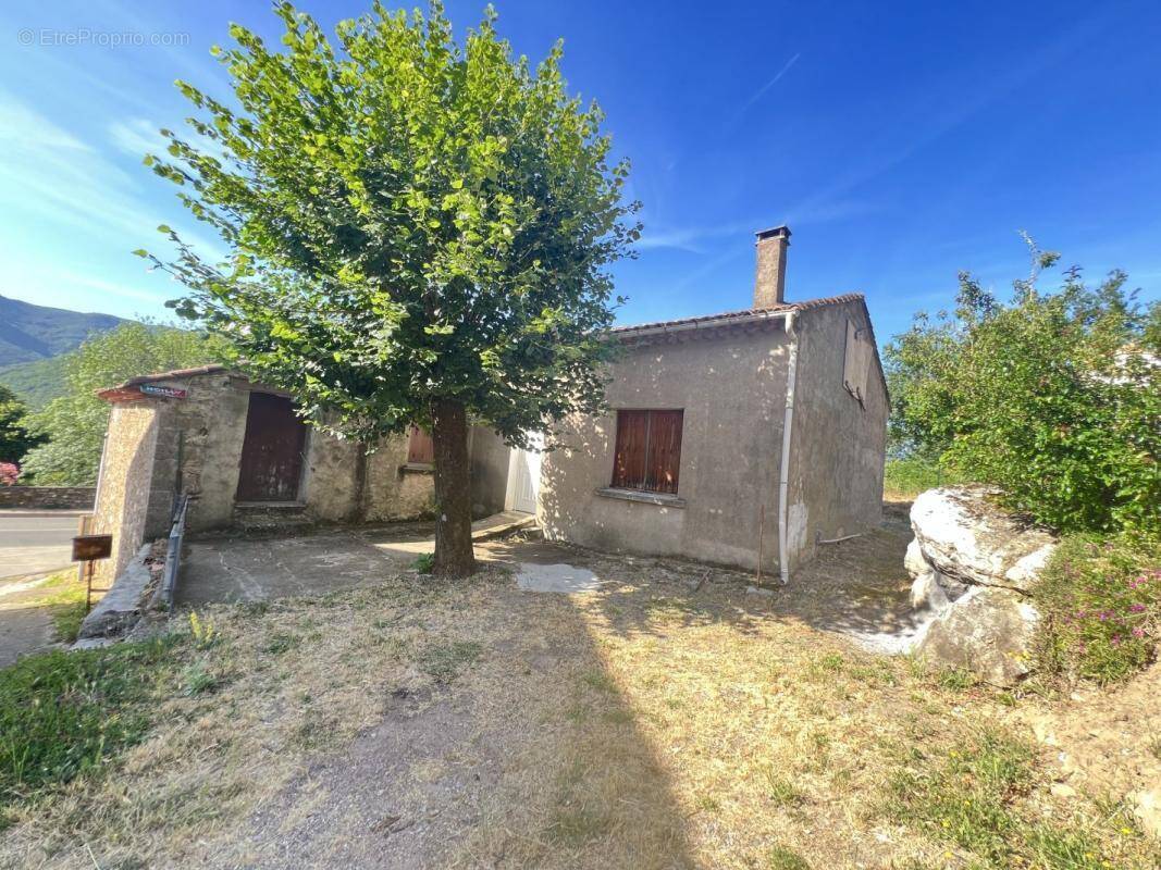 Maison à COLOMBIERES-SUR-ORB