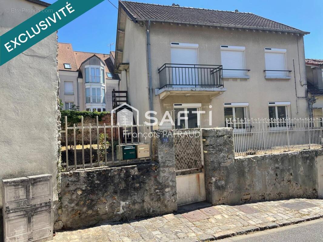 Photo 1 - Appartement à SAINT-ARNOULT-EN-YVELINES