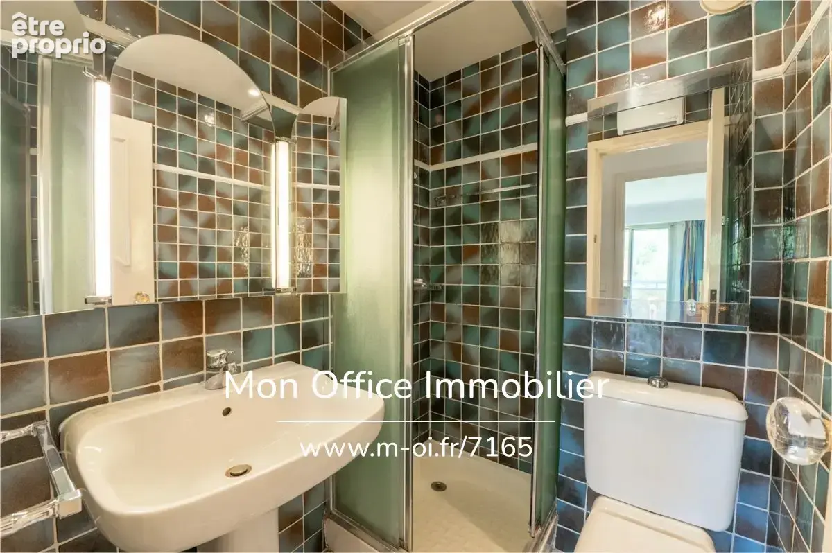 Référence : 7165-MDI - Appartement de 100m2 avec un terrase et un double garage à Cannes - photo 11