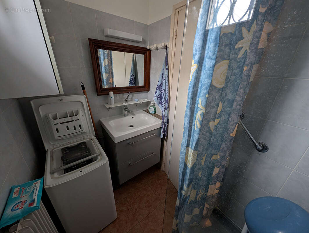 Appartement à SARTROUVILLE