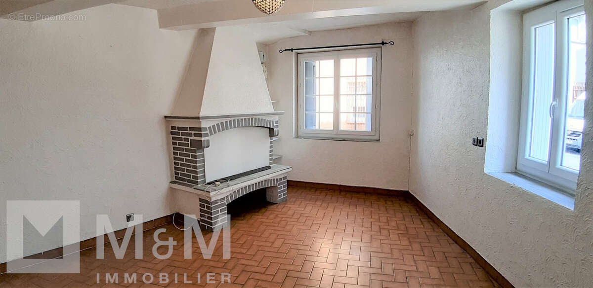Maison à QUILLAN