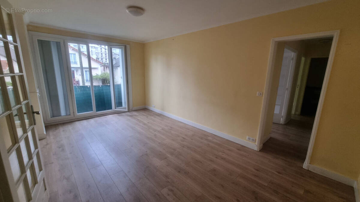 Appartement à EPINAY-SUR-SEINE