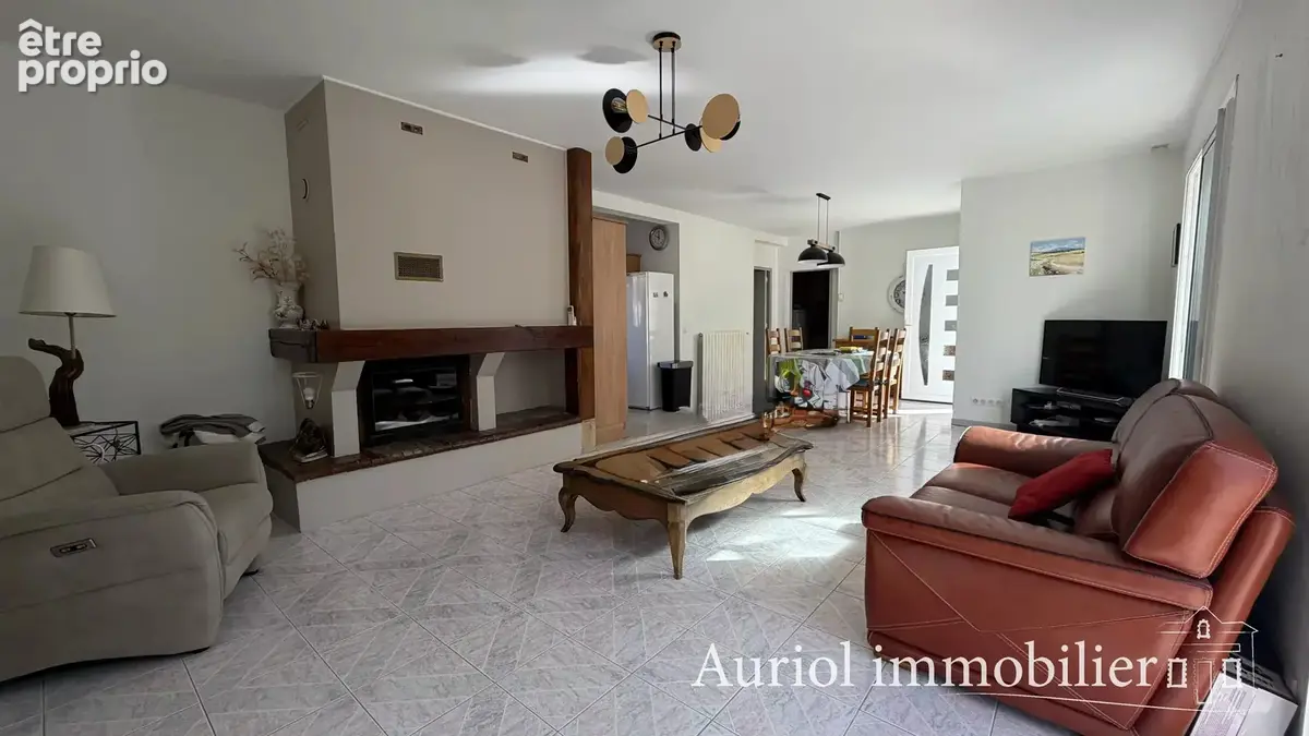 AURIOL Villa T3 de plain pied + studio de 30 m² - photo 2